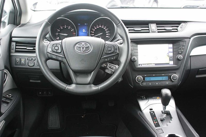 Toyota Avensis 1.8L Active