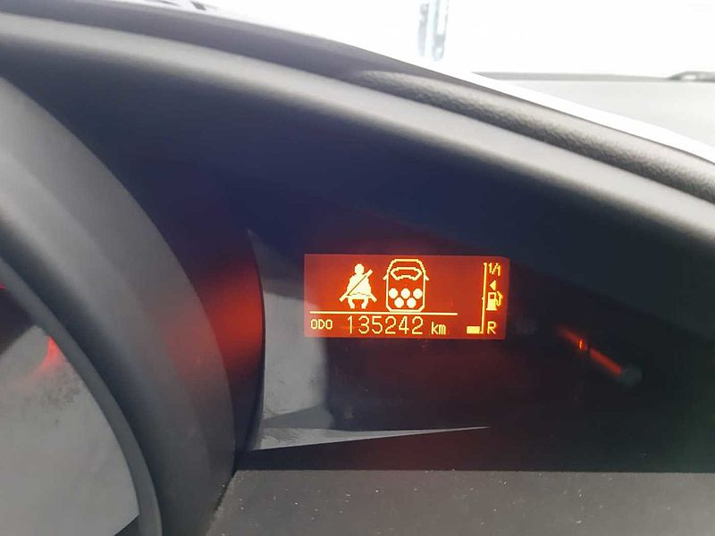 Toyota Verso 1.8L petrol Valvematic